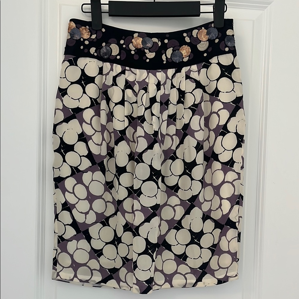 Floreat Cream Pencil Skirt Knee-Length Cocktail